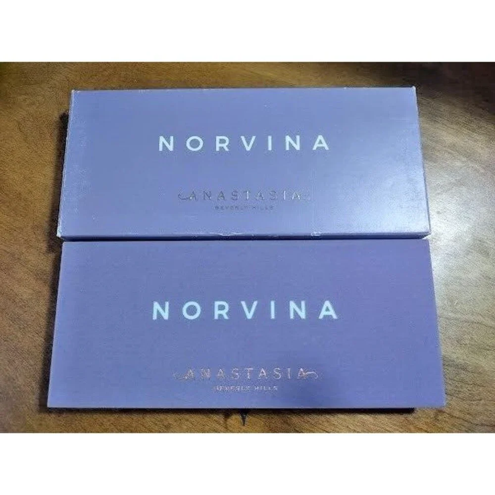Anastasia Beverly Hills Norvina Eyeshadow Palette 14 Pan Eye Color Brush Mirror